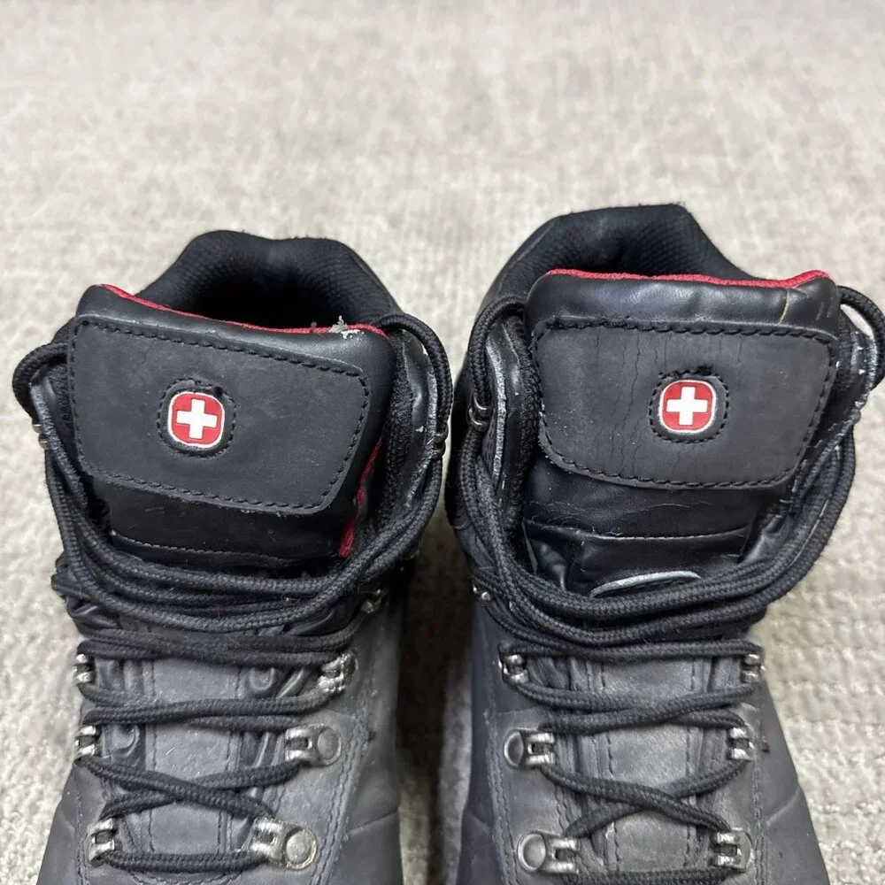 SWISSGEAR good used